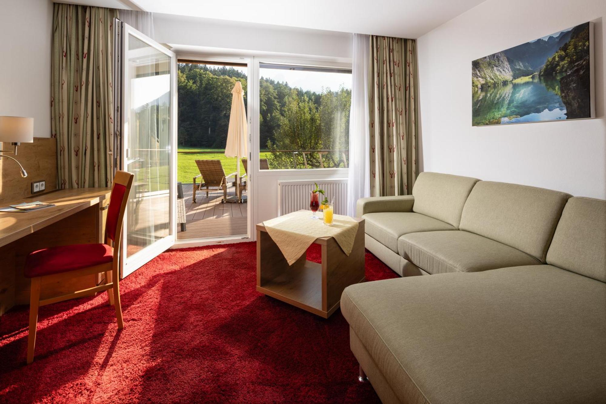 Alm- & Wellnesshotel Alpenhof Schoenau am Koenigsee Luaran gambar