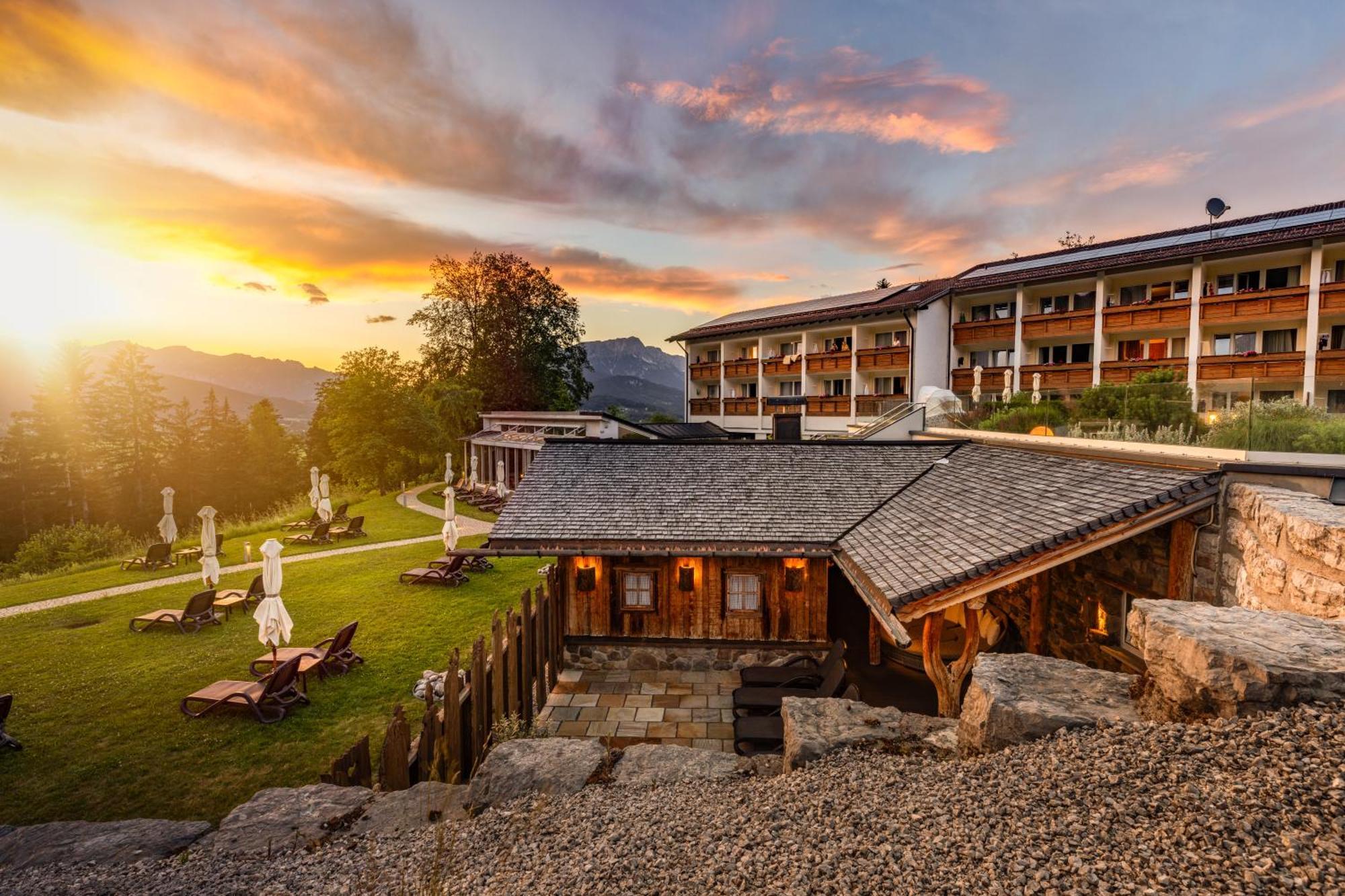 Alm- & Wellnesshotel Alpenhof Schoenau am Koenigsee Luaran gambar